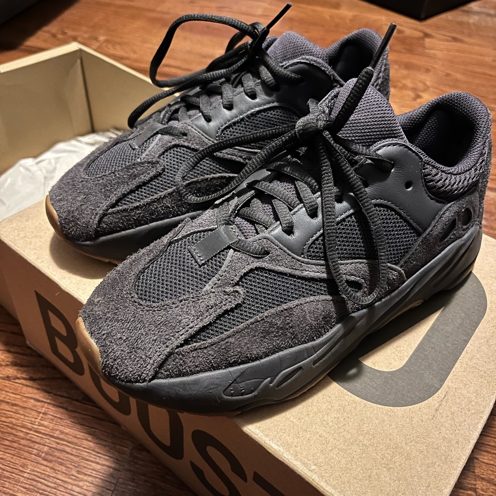 YEEZY BOOST 700 SZ 6.5